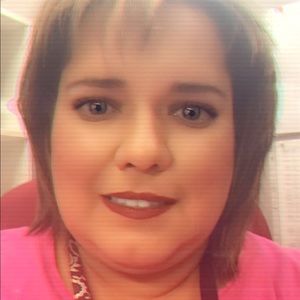 Meet your Posher, Suzanne